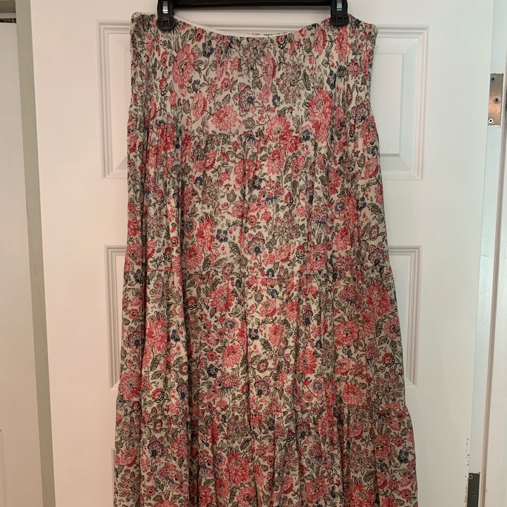 Very light skirt beautiful floral